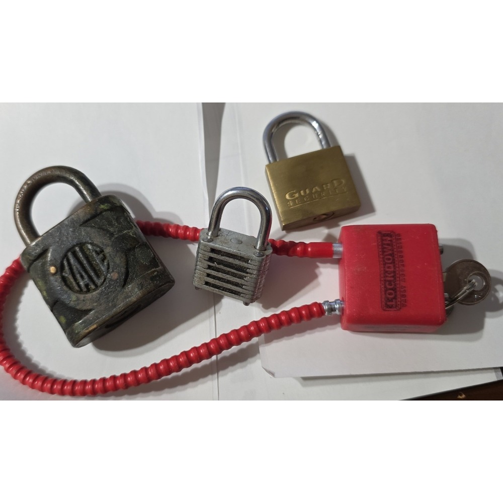 Vintage Yale Brass Padlock Guard Security Lockdown Cable Lock Mixed Lot of 4 - Picture 2 of 5